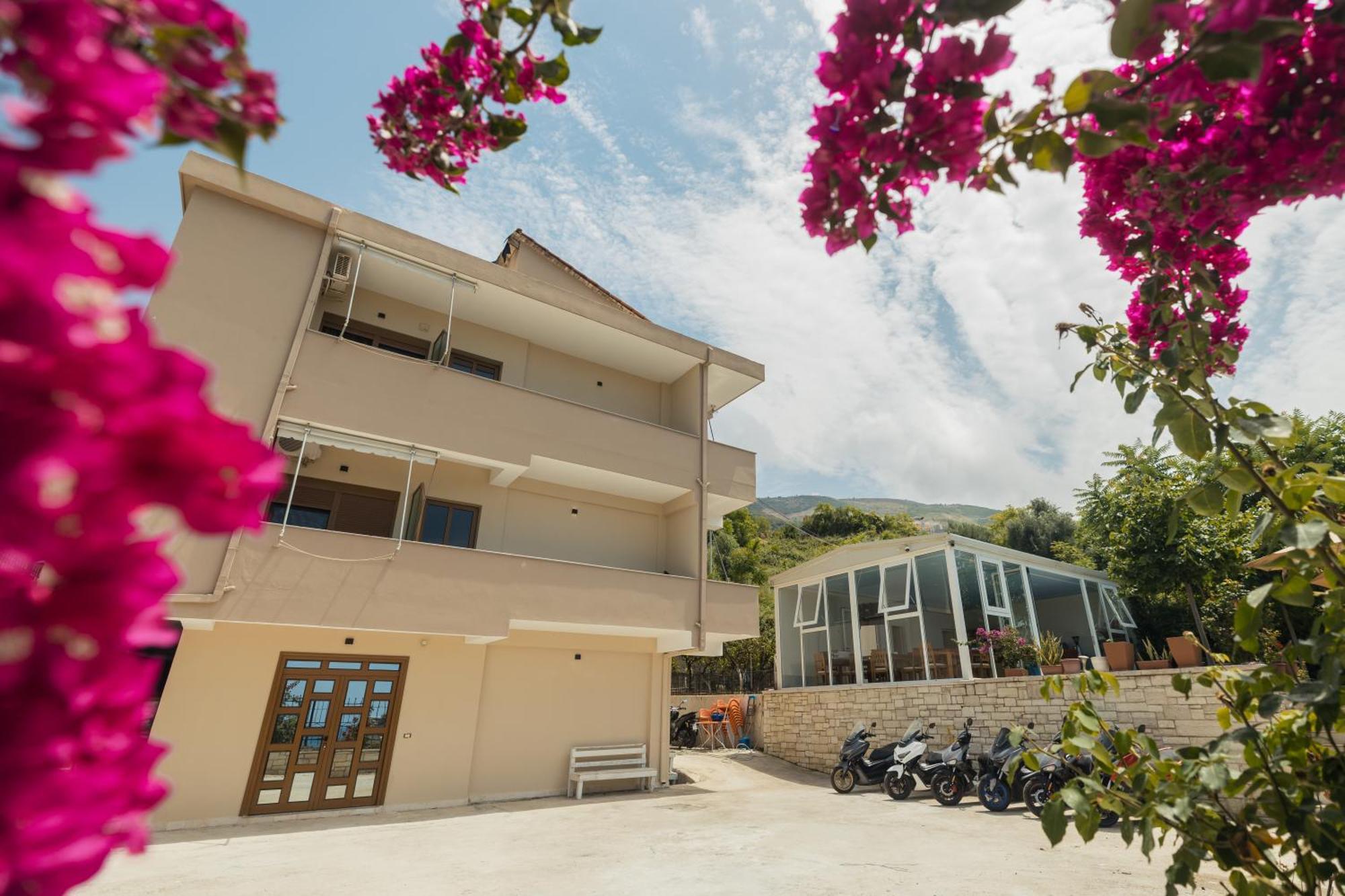 Voyage Villa Vlore Exterior photo